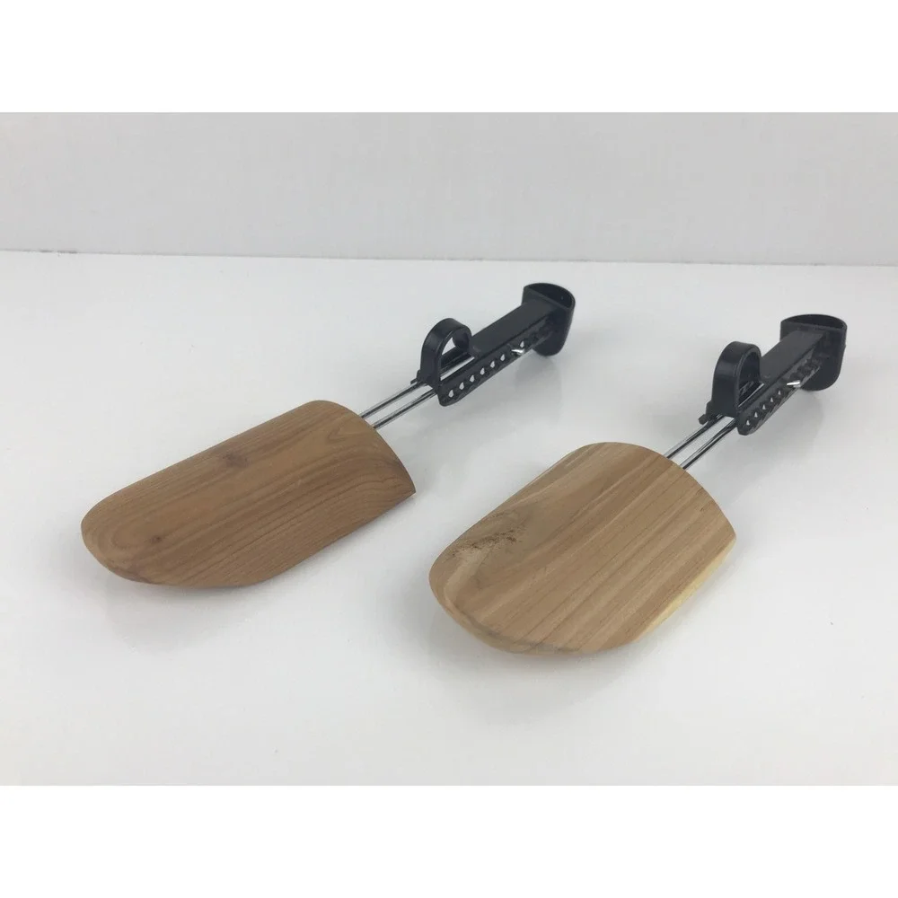 VTG Unbranded Cedar Wood Metal Shoe Trees Keepers Shapers‎ Stretchers